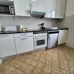Apartment Mareval *